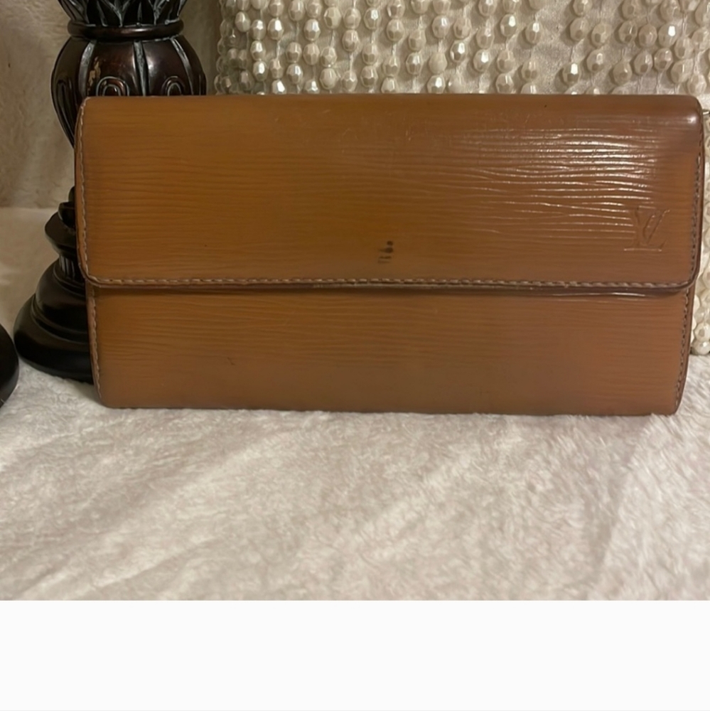 LV long epic wallet